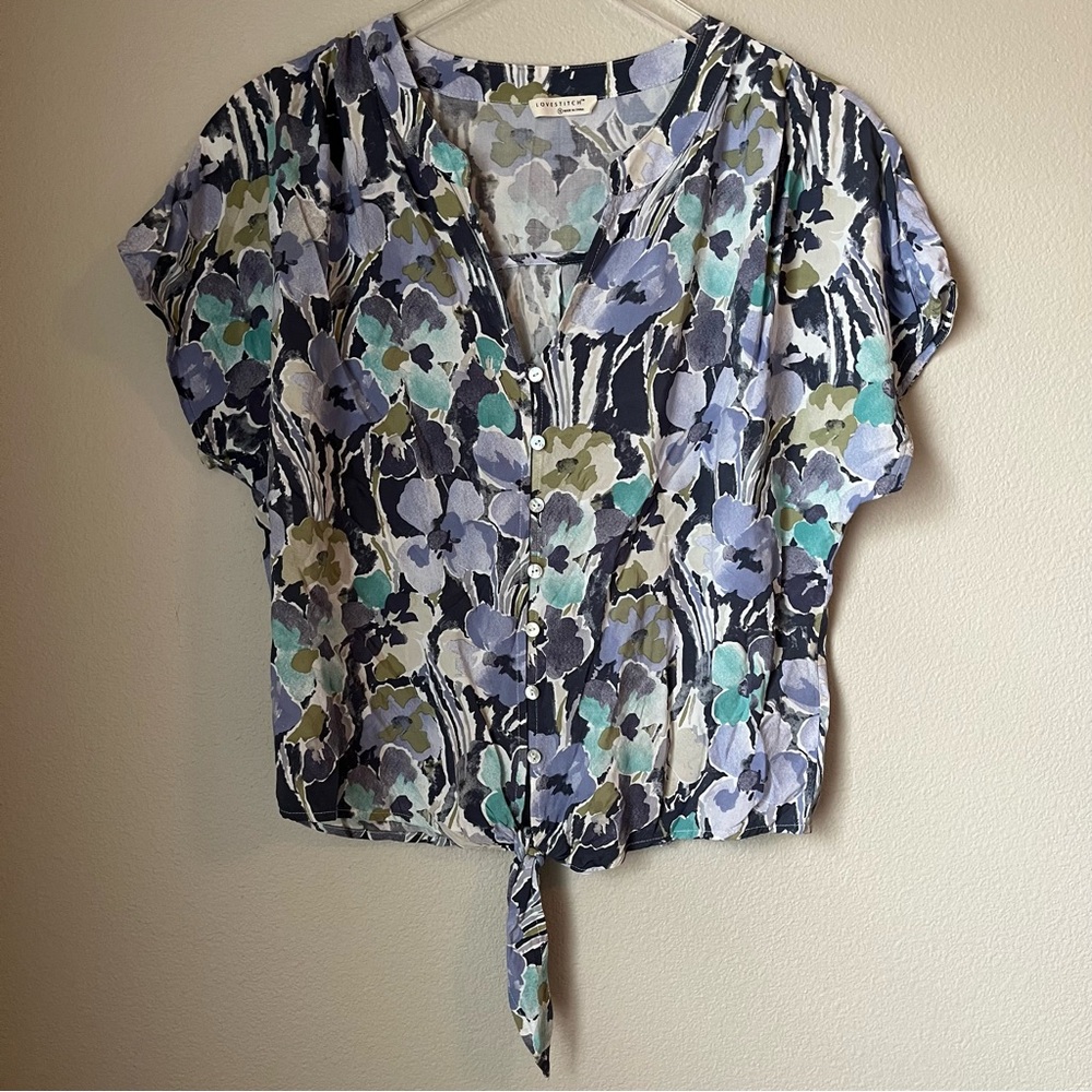 Lovestitch Floral Front Tie V-Neckline Blouse Size Small